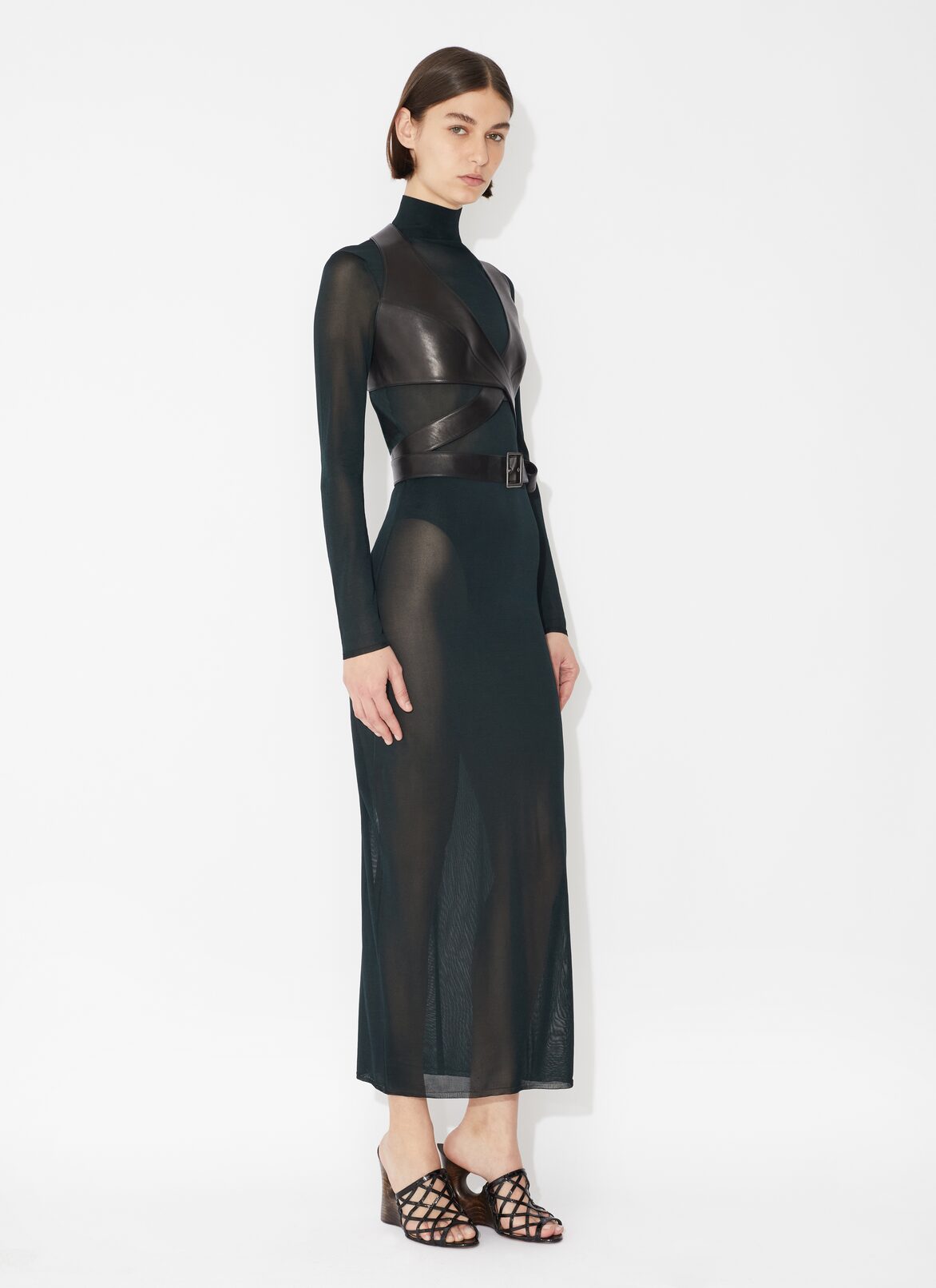 BRASSIÈRE EN CUIR ALAÏA BRASSIÈRE EN CUIR NOIR